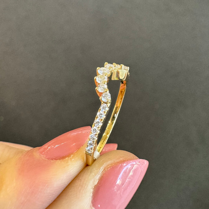 18ct Yellow Gold Framing Diamond Ring