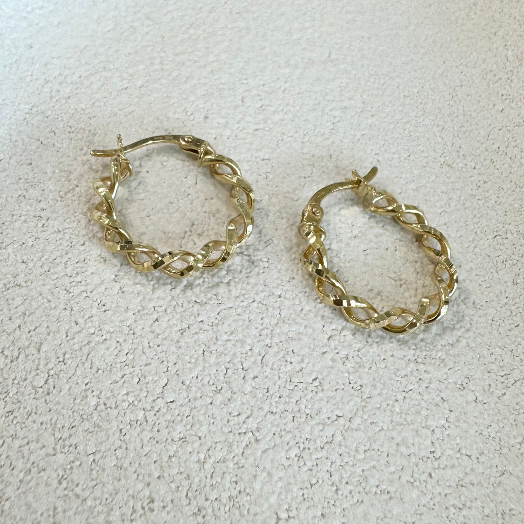 9ct Yellow Gold Twisted Diamond-Cut Hoop Earrings