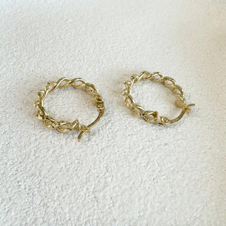 9ct Yellow Gold Twisted Diamond-Cut Hoop Earrings