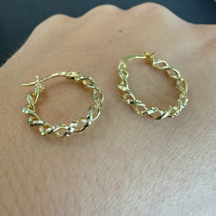 9ct Yellow Gold Twisted Diamond-Cut Hoop Earrings