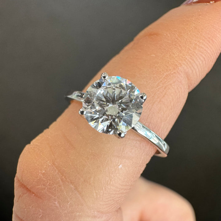 18ct White Gold Solitaire Diamond Ring