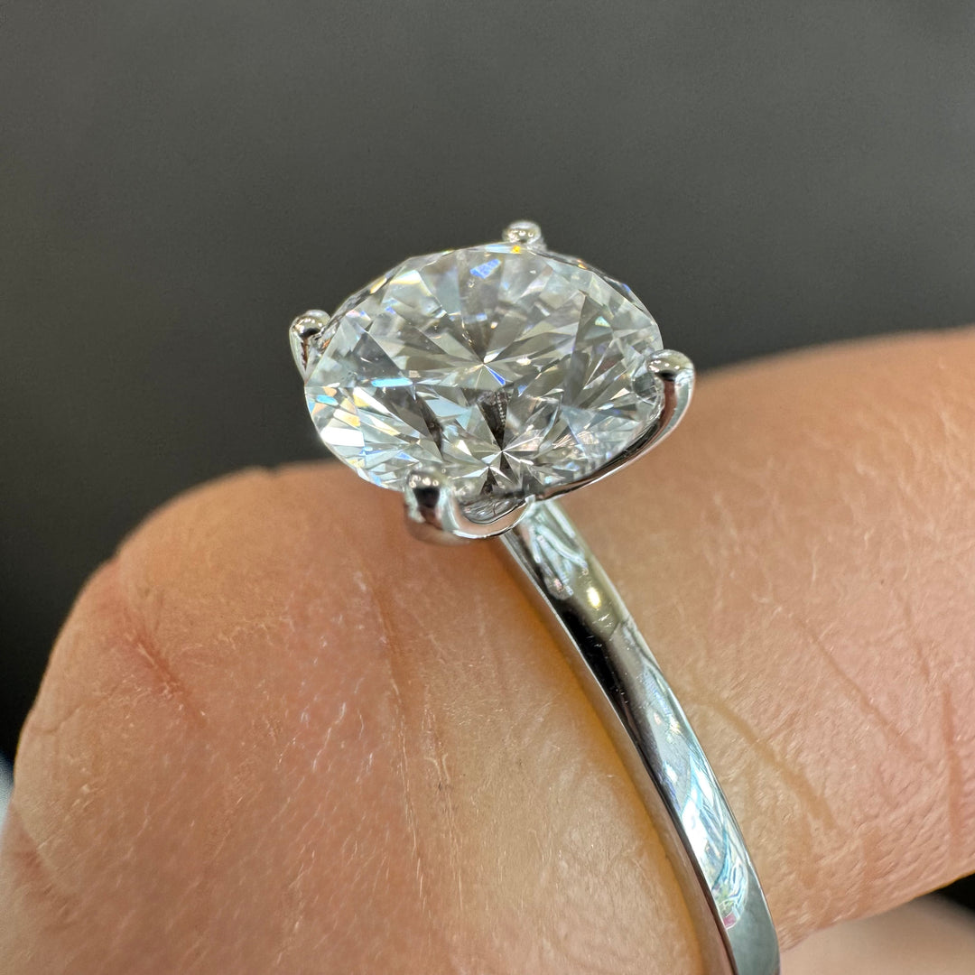 18ct White Gold Solitaire Diamond Ring