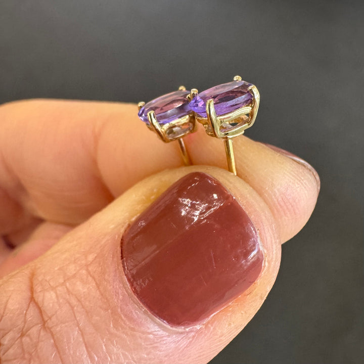 9K Yellow Gold Oval Amethyst Stud Earrings