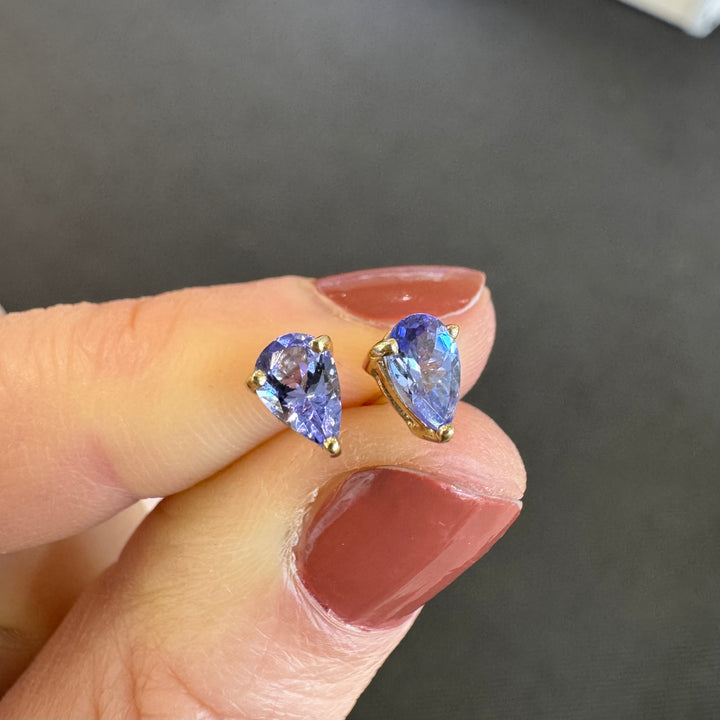 10K Yellow Gold Pear Shaped Tanzanite Stud Earrings