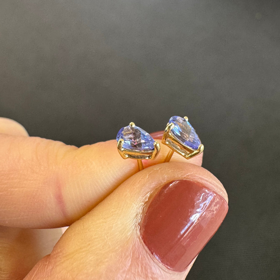 10K Yellow Gold Pear Shaped Tanzanite Stud Earrings