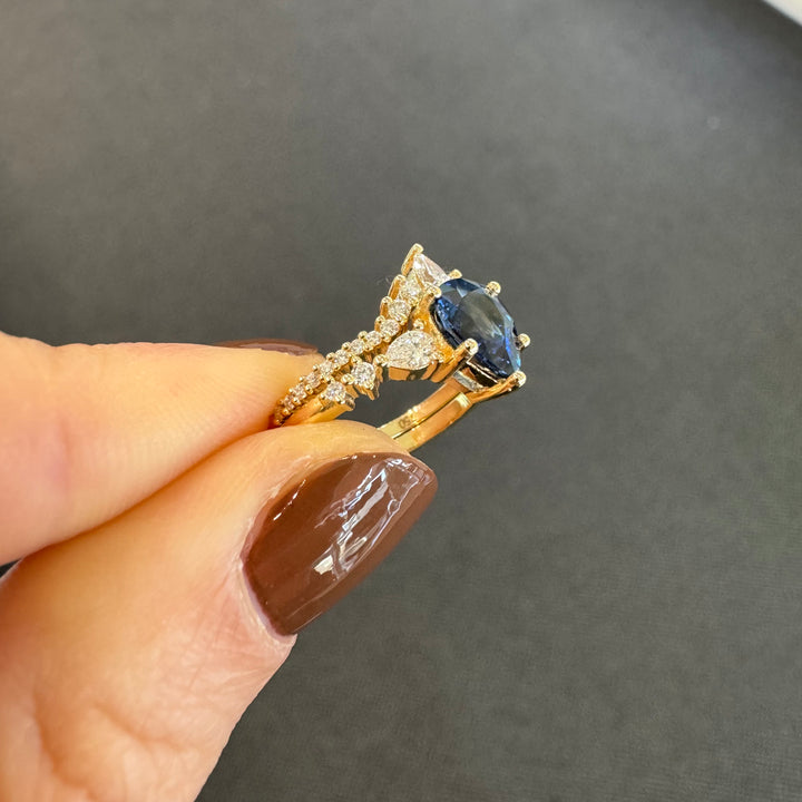 18ct Yellow Gold Ceylon Sapphire & Diamond Ring Set