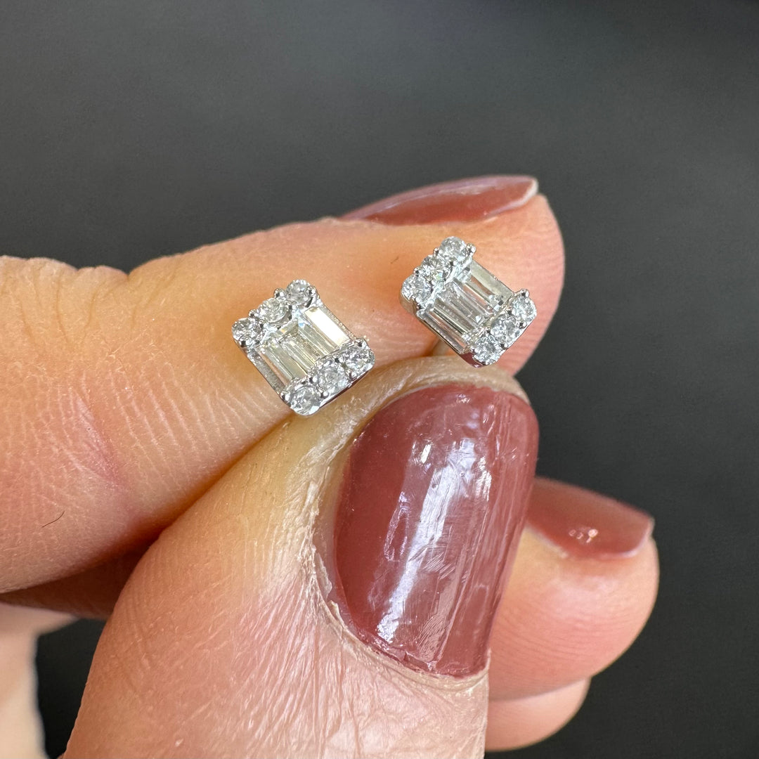 18K White Gold Baguette Diamond Stud Earrings