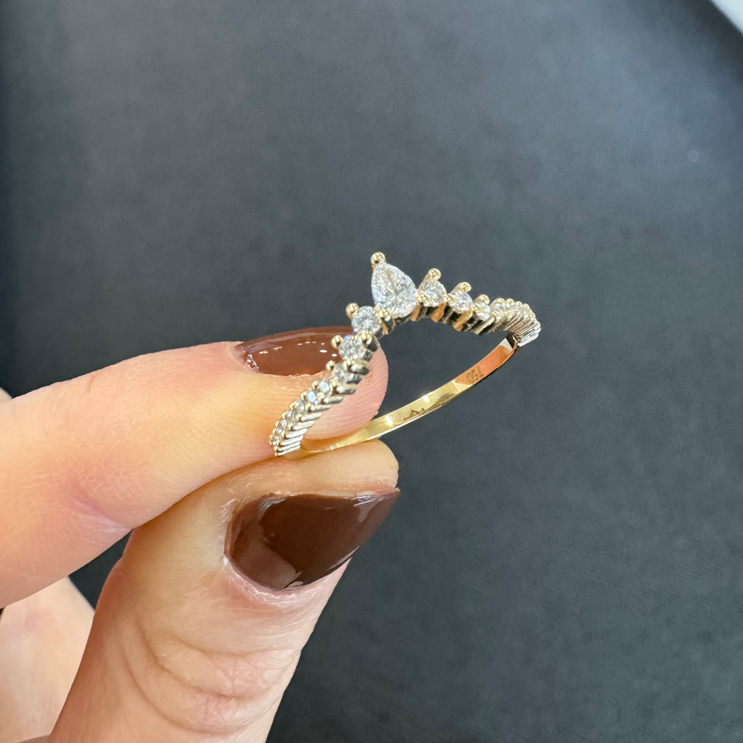 18ct Yellow Gold Ceylon Sapphire & Diamond Ring Set