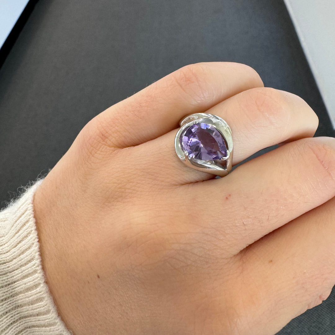 Sterling Silver Pear Shaped Amethyst Ring