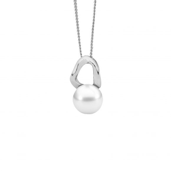 Ellani Sterling Silver Pearl Necklace