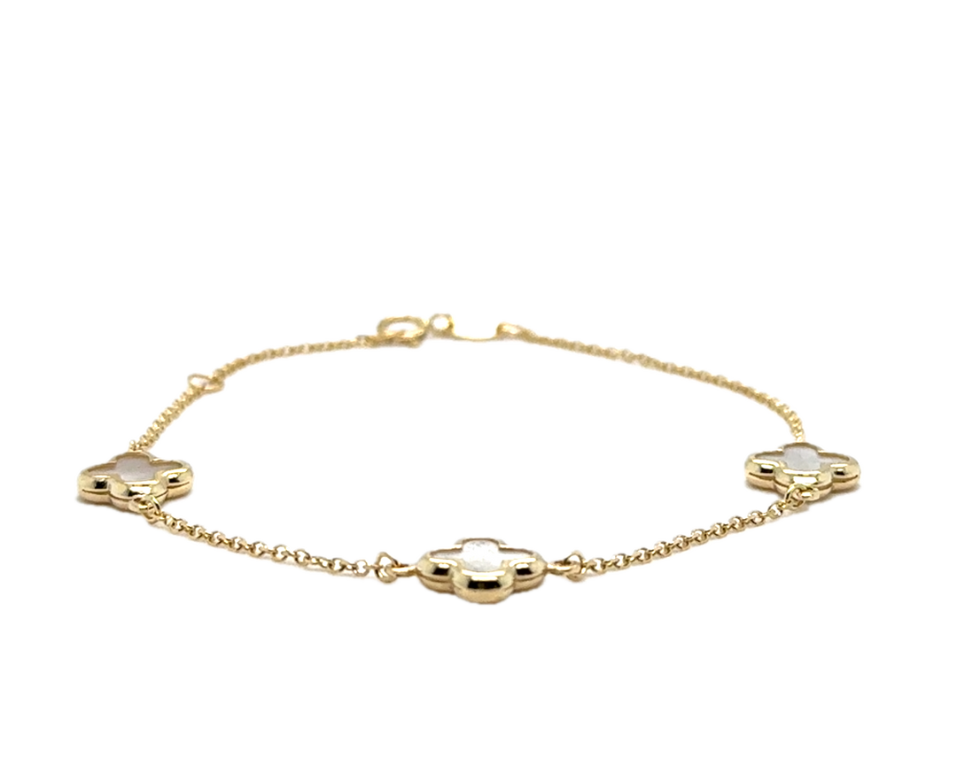 9k Yellow Gold Mother of Pearl Flower Bracelet