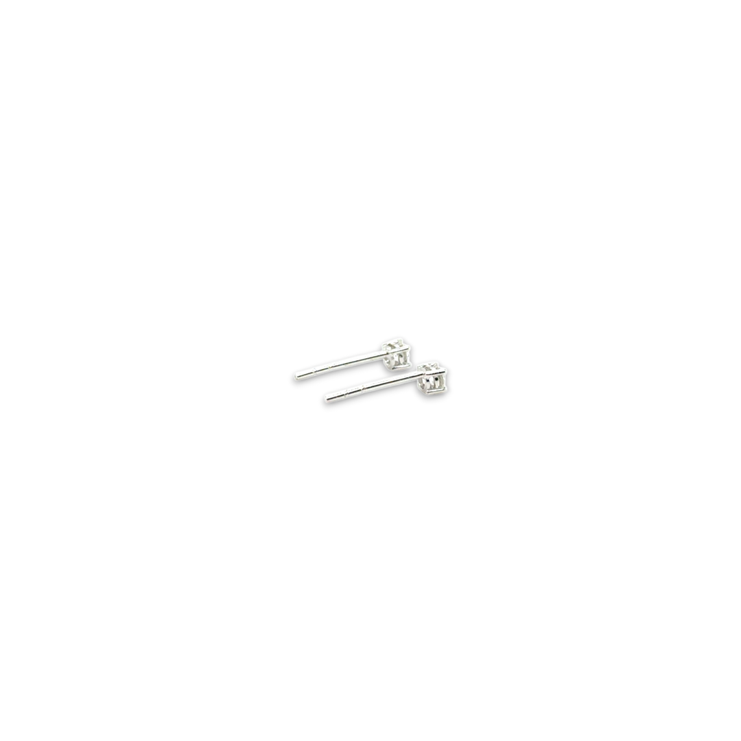 18ct White Gold Claw Set Diamond Stud Earrings