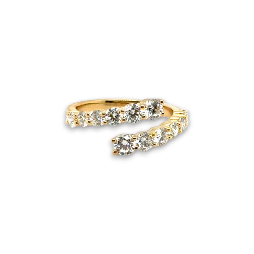 18ct Yellow Gold Cross-Over Graduated Diamond Ring