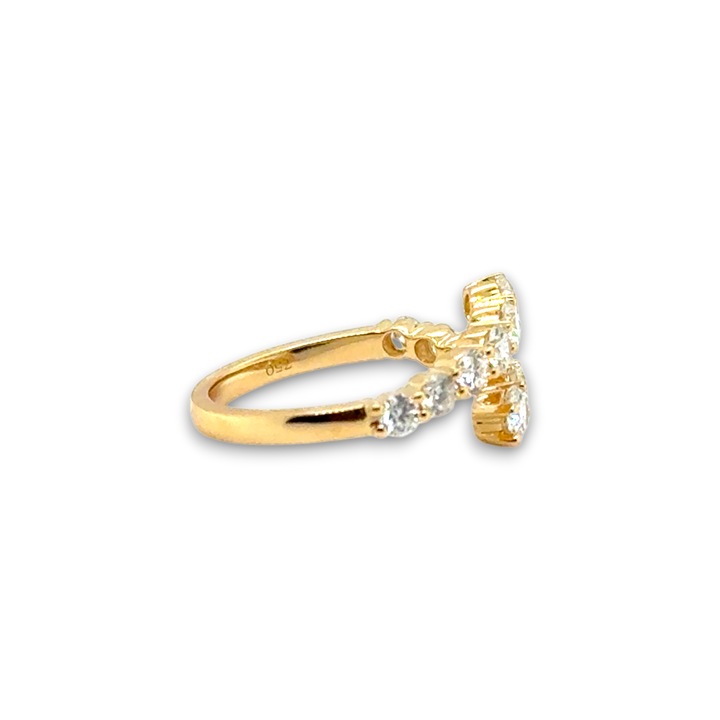 18ct Yellow Gold Cross-Over Graduated Diamond Ring