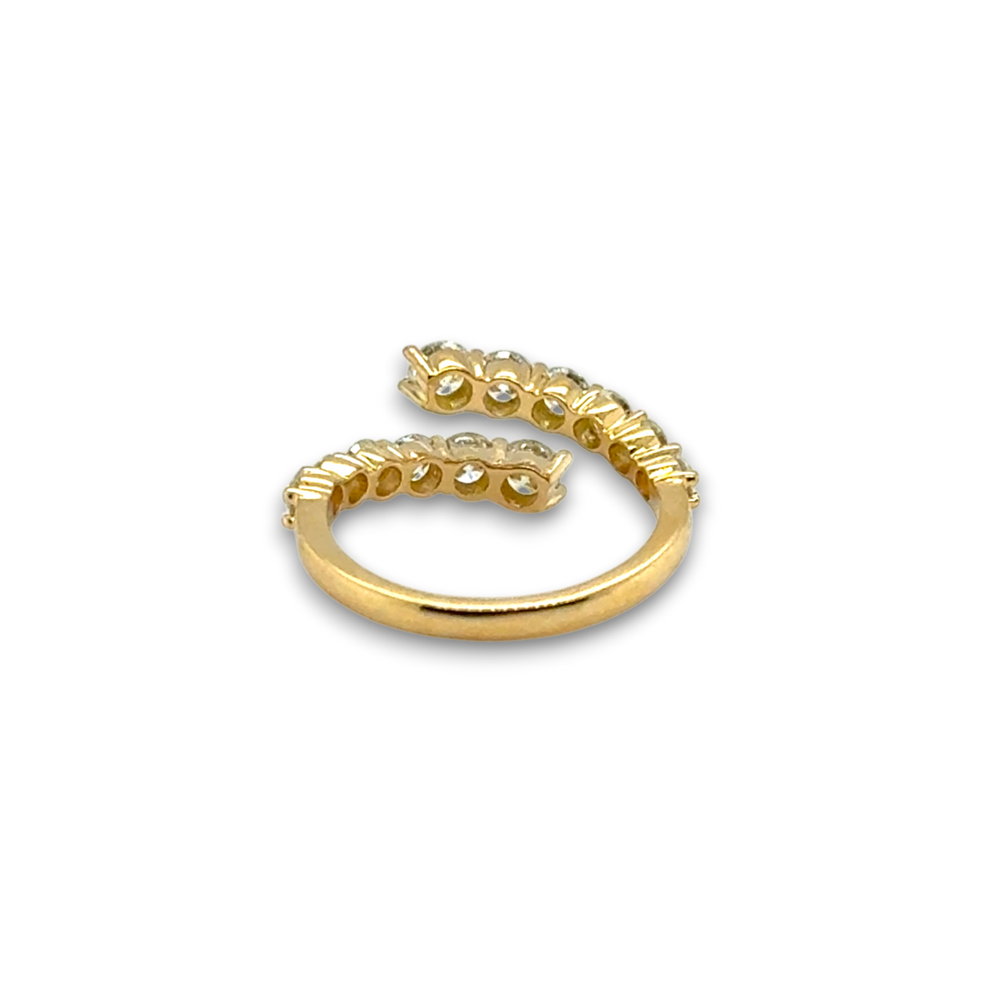 18ct Yellow Gold Cross-Over Graduated Diamond Ring