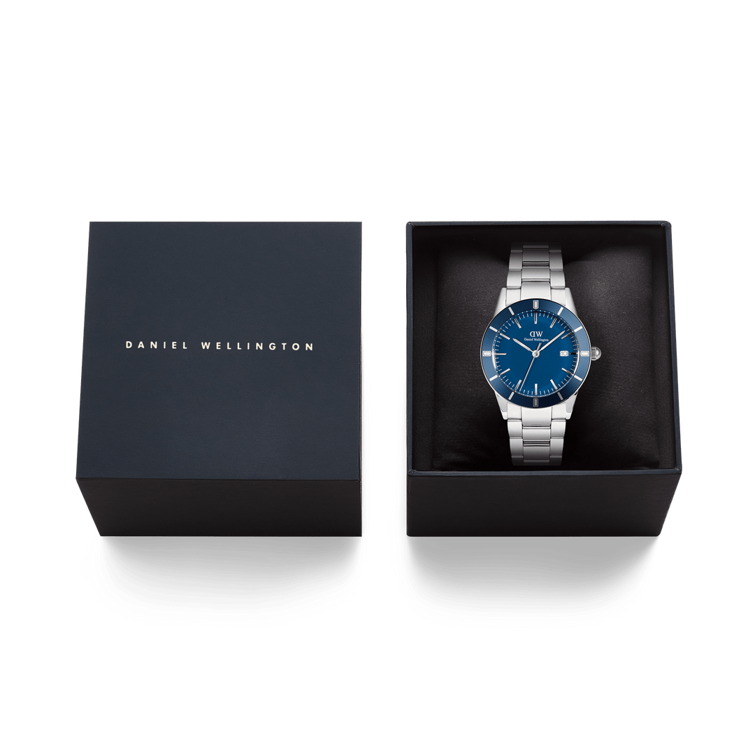 Daniel Wellington Iconic Paradigma Link Blue Enamel Watch
