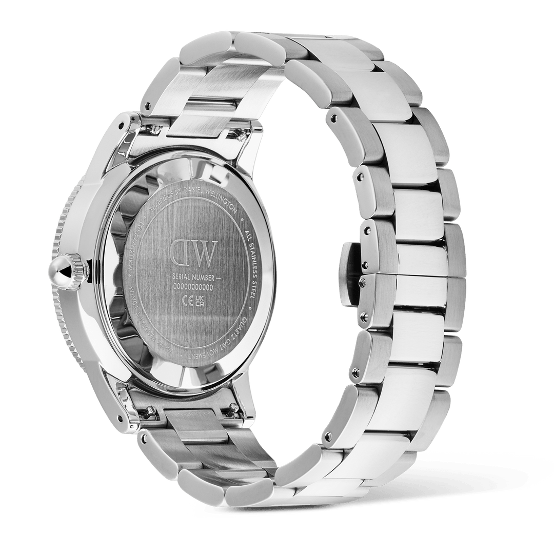 Daniel Wellington Iconic GMT Link Black Blue Ceramic Bezel Silver