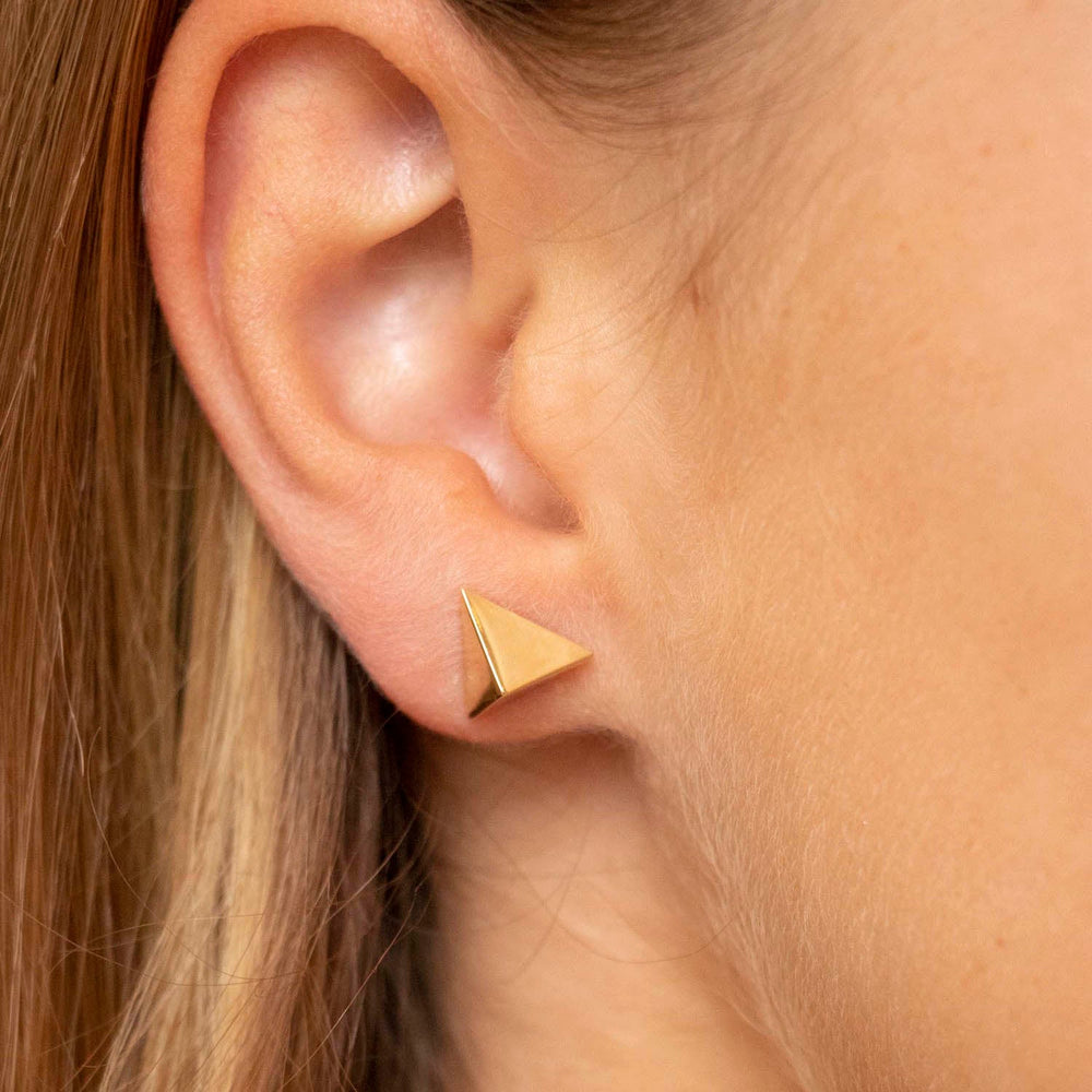 9K Yellow Gold 10mm x 8.5mm Elongated Pyramid Stud Earrings Model Shot