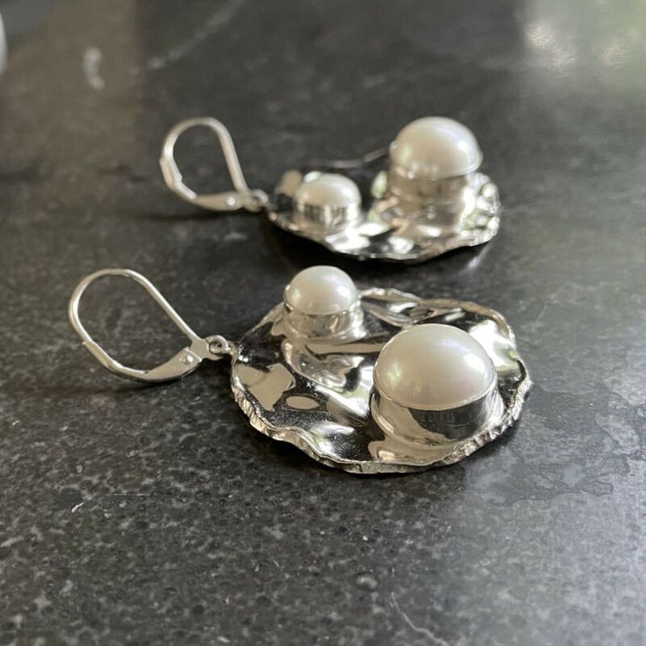 Silver Freshwater Pearl Drop Earrings LJ5535