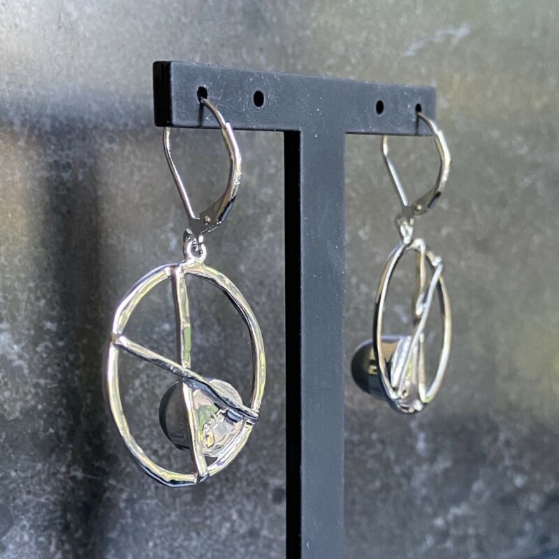 Silver Freshwater Grey Pearl Drop Earrings LJ5525