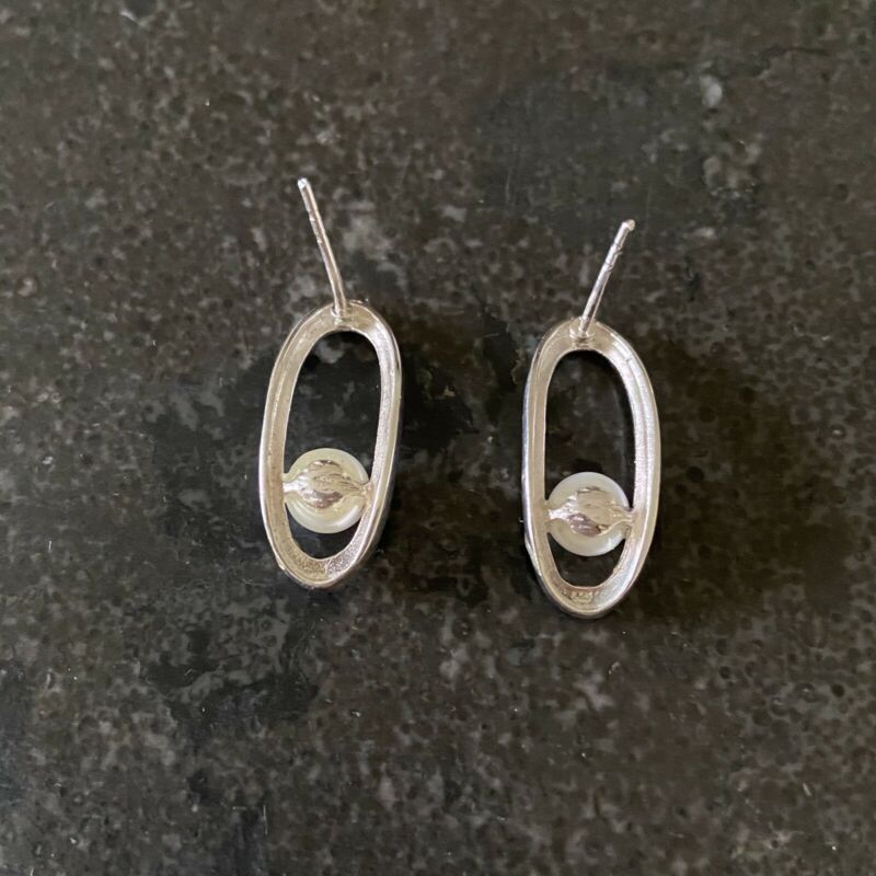 Sterling Silver Concave Freshwater Pearl Stud Earrings LJ10024