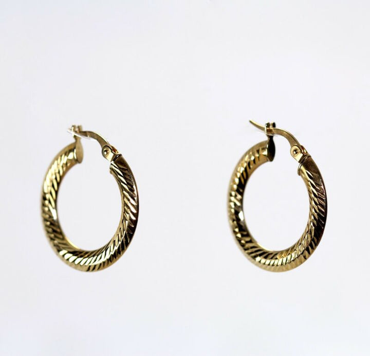9ct Yellow Gold Patterned Hoop Earrings LJ8079