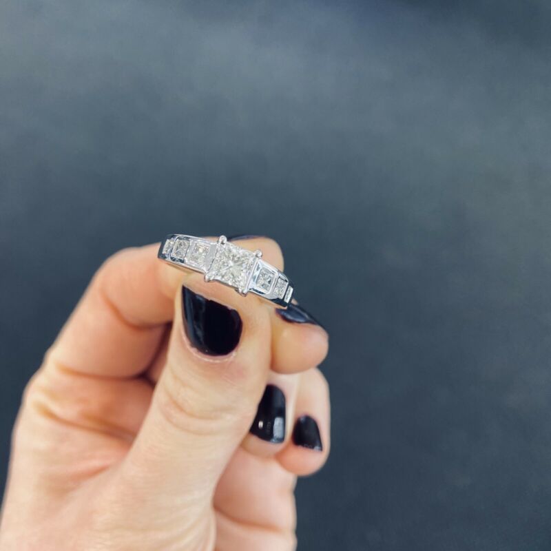 'MADISON' 18ct White Gold Princess Cut Diamond Ring - B & S Lyncris Jewellers