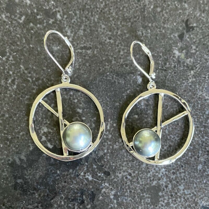 Silver Freshwater Grey Pearl Drop Earrings LJ5525