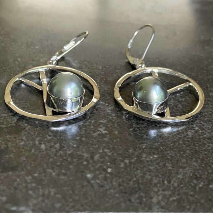 Silver Freshwater Grey Pearl Drop Earrings LJ5525